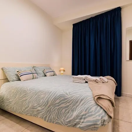 Apartment Confortevole Con Posto Auto Gratuito E Wifi *