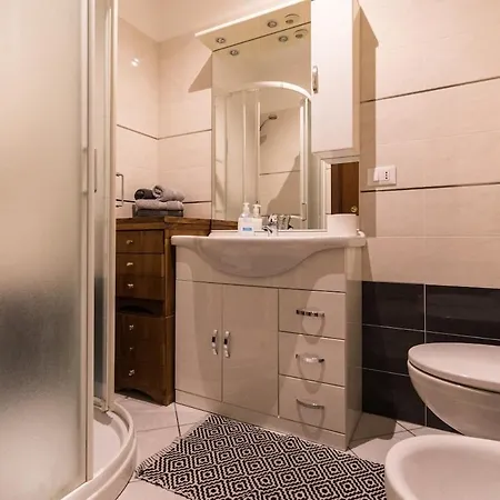 Apartamento Confortevole Con Posto Auto Gratuito E Wifi Sanremo