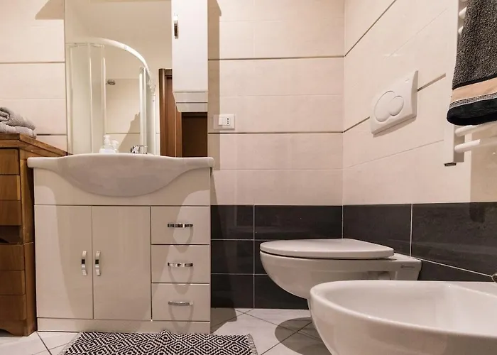 Confortevole Con Posto Auto Gratuito E Wifi *